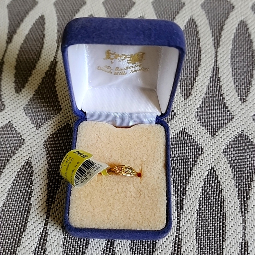 Black Hills Gold Ring